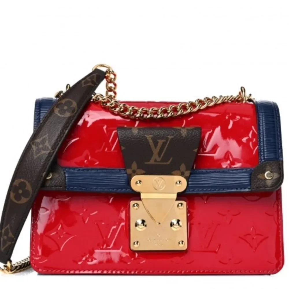 LOUIS VUITTON Vernis Epi Monogram Wynwood Scarlet